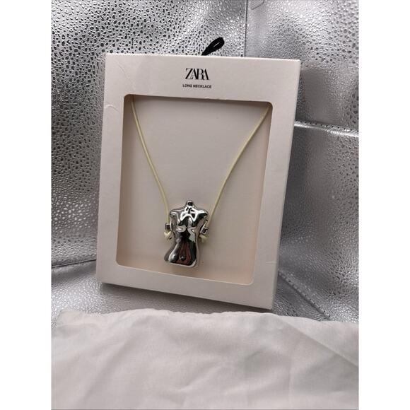 Zara Torso Bust Charm Necklace 1856/042 - Picture 4 of 5